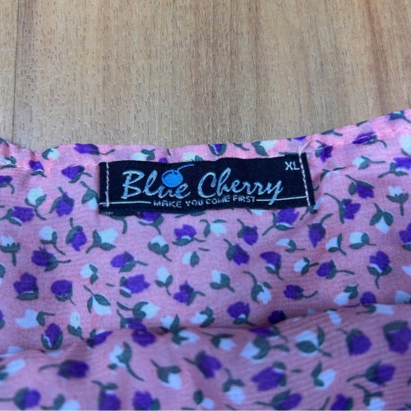 Blue Cherry Pink Pleated Skater Mini Skirt for Casual Wear - Picture 3 of 8